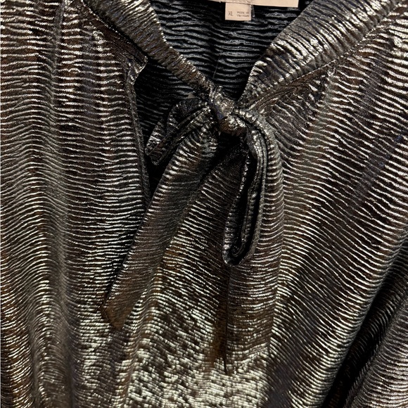 Silver metallic blouse new with tags size XL - Picture 2 of 4